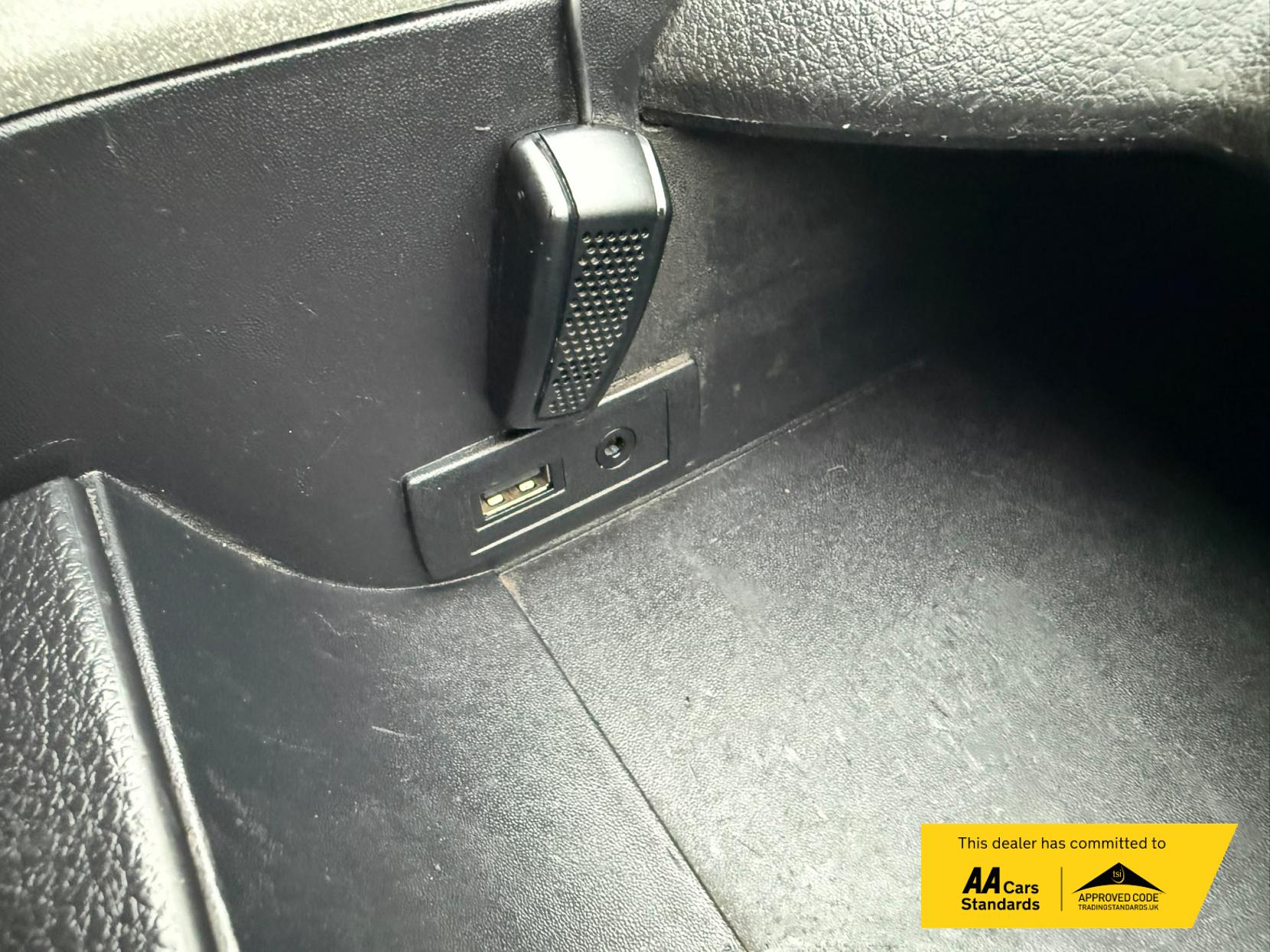 2015 Mercedes-Benz Sprinter 2.1 310 CDi Panel Van 4dr Diesel Manual RWD L3 H3 (240 g/km, 95 bhp) - Thumbnail 20