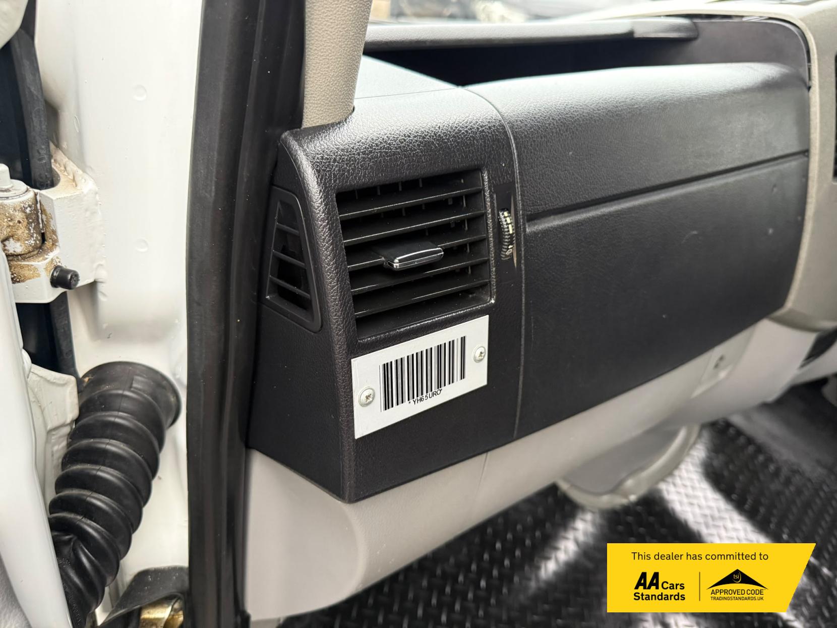 2015 Mercedes-Benz Sprinter 2.1 310 CDi Panel Van 4dr Diesel Manual RWD L3 H3 (240 g/km, 95 bhp) - Thumbnail 33