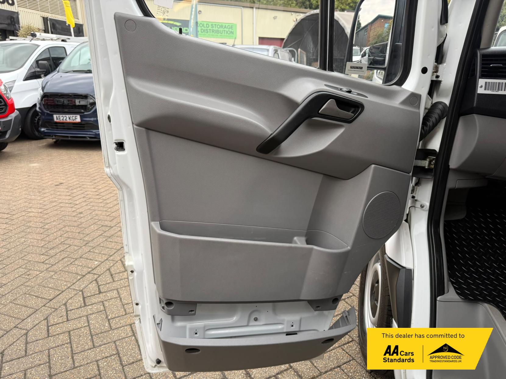 2015 Mercedes-Benz Sprinter 2.1 310 CDi Panel Van 4dr Diesel Manual RWD L3 H3 (240 g/km, 95 bhp) - Thumbnail 35