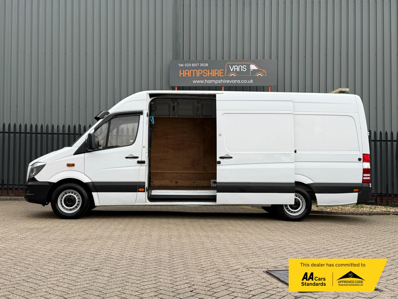 2015 Mercedes-Benz Sprinter 2.1 310 CDi Panel Van 4dr Diesel Manual RWD L3 H3 (240 g/km, 95 bhp) - Thumbnail 7