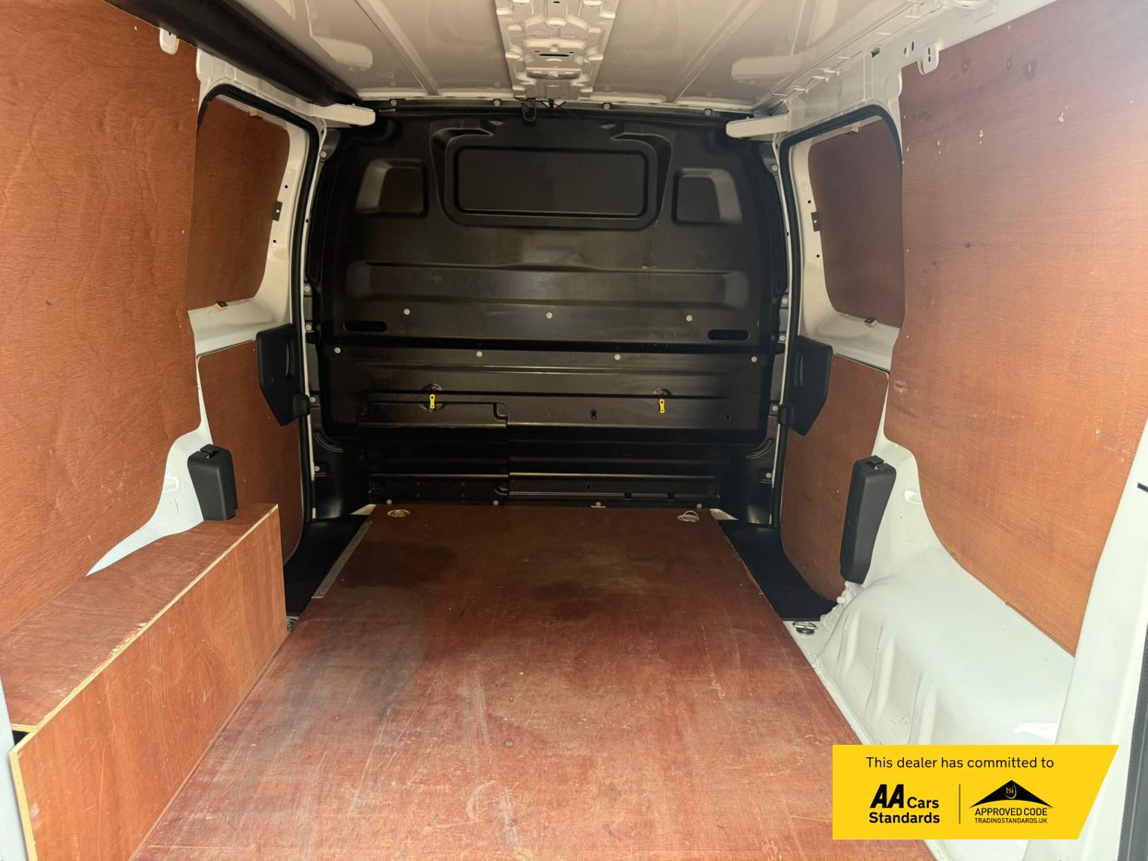 Peugeot Expert 1.5 BlueHDi 1000 Professional Compact Panel Van 6dr Diesel Manual SWB Euro 6 (s/s) (100 bhp)