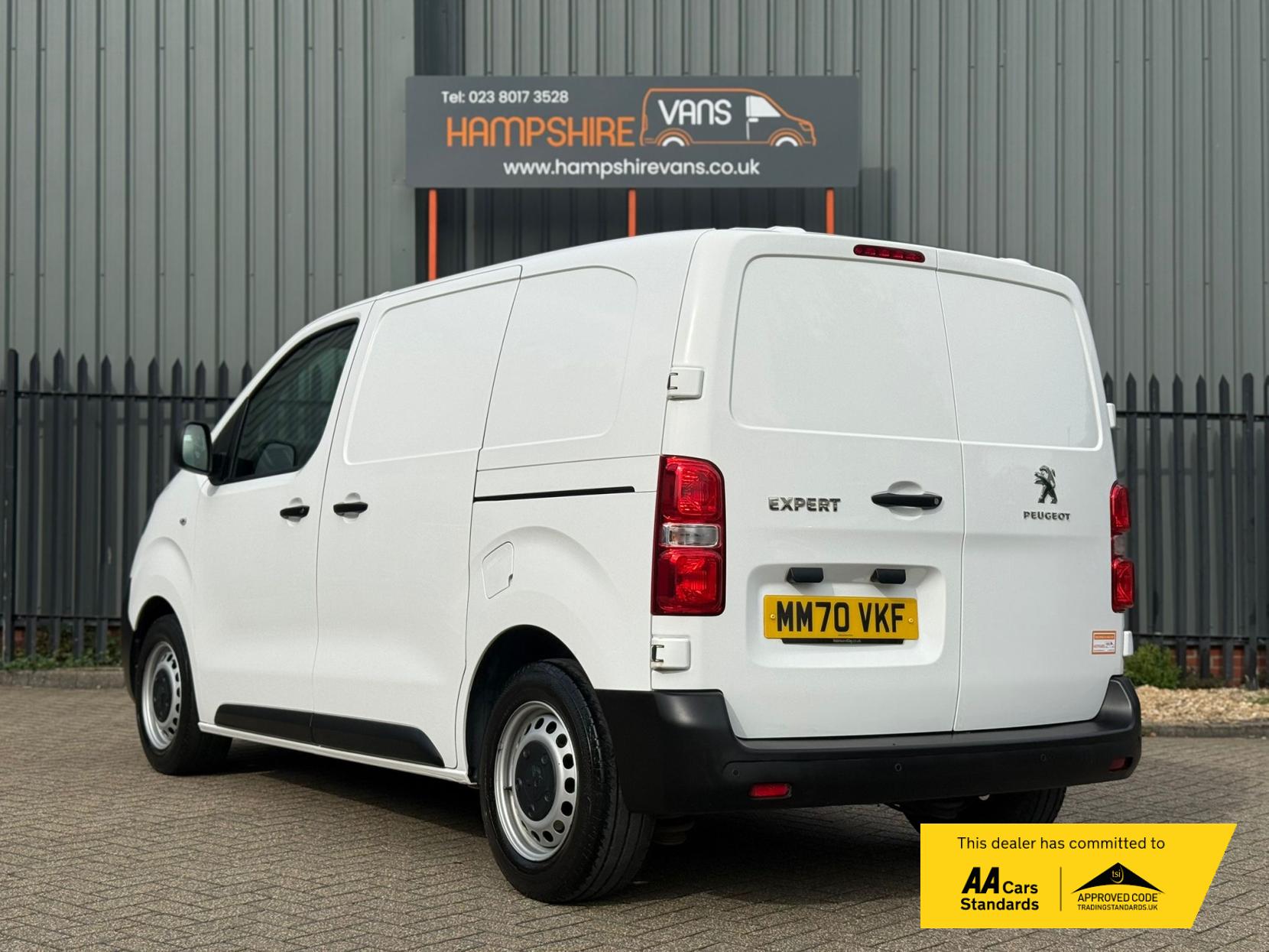 Peugeot Expert 1.5 BlueHDi 1000 Professional Compact Panel Van 6dr Diesel Manual SWB Euro 6 (s/s) (100 bhp)