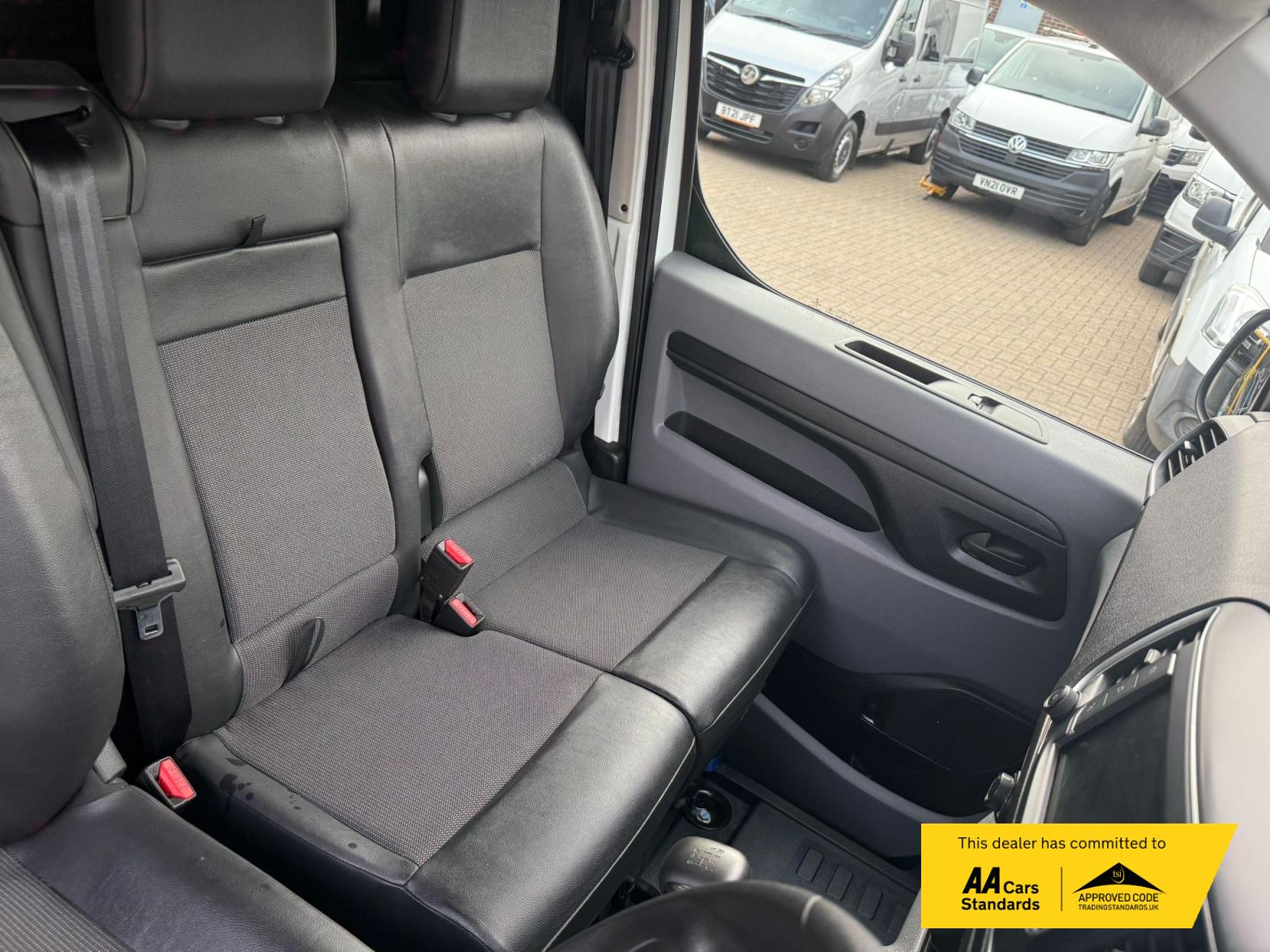 Peugeot Expert 1.5 BlueHDi 1000 Professional Compact Panel Van 6dr Diesel Manual SWB Euro 6 (s/s) (100 bhp)