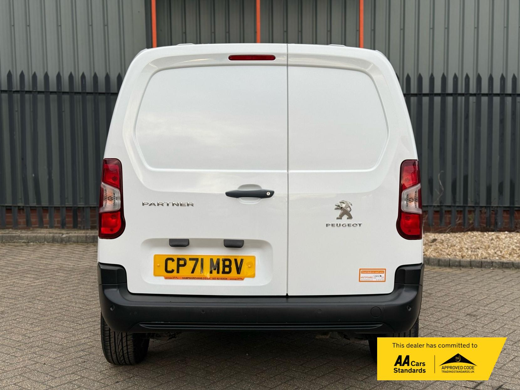 Peugeot Partner 1.5 BlueHDi 1000 Professional Premium Standard Panel Van 5dr Diesel Manual SWB Euro 6 (100 bhp)