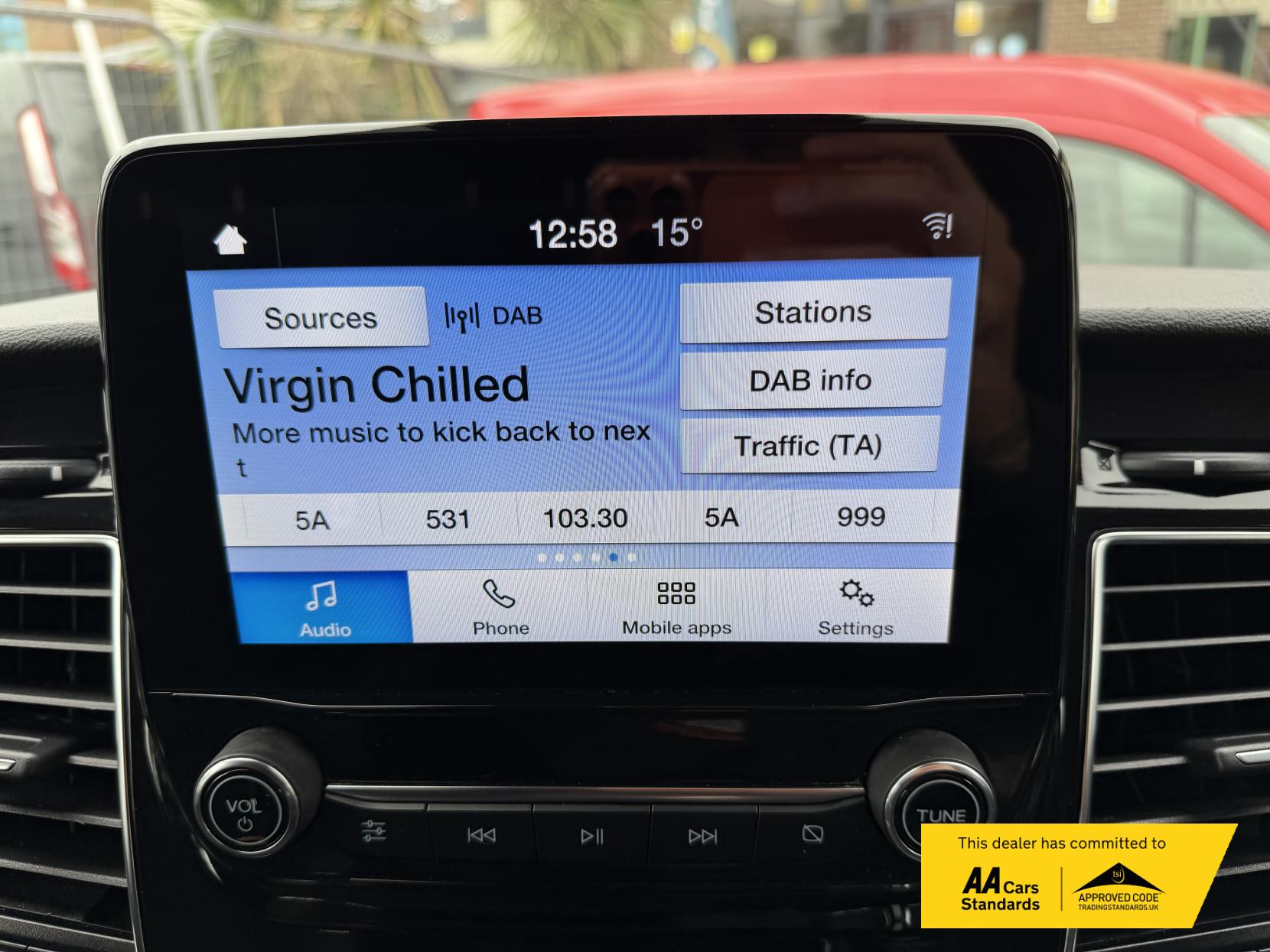 Ford Transit Custom 2.0 300 EcoBlue Limited Panel Van 5dr Diesel Auto L2 H1 Euro 6 (s/s) (130 ps)