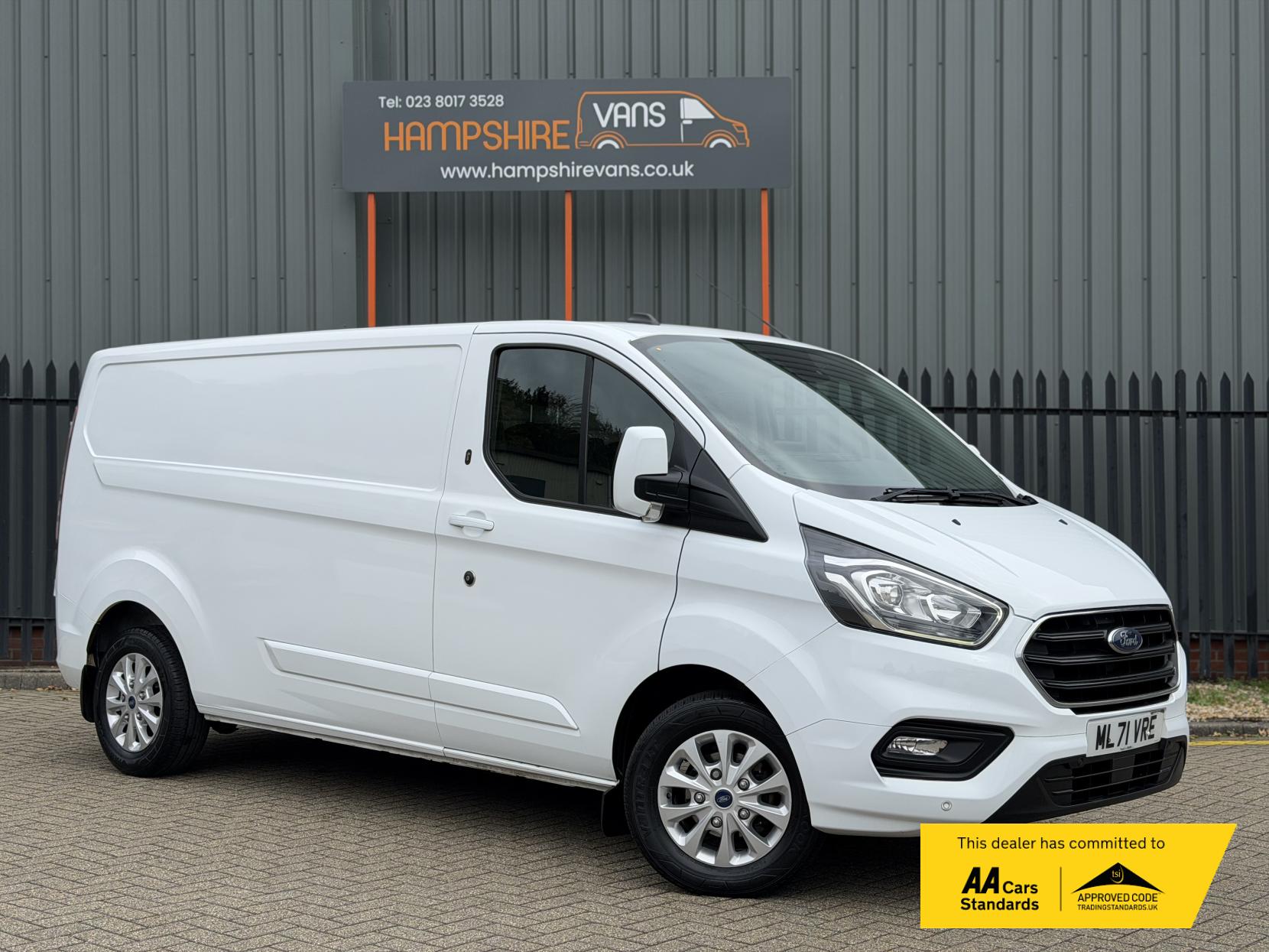 Ford Transit Custom 2.0 300 EcoBlue Limited Panel Van 5dr Diesel Auto L2 H1 Euro 6 (s/s) (130 ps)