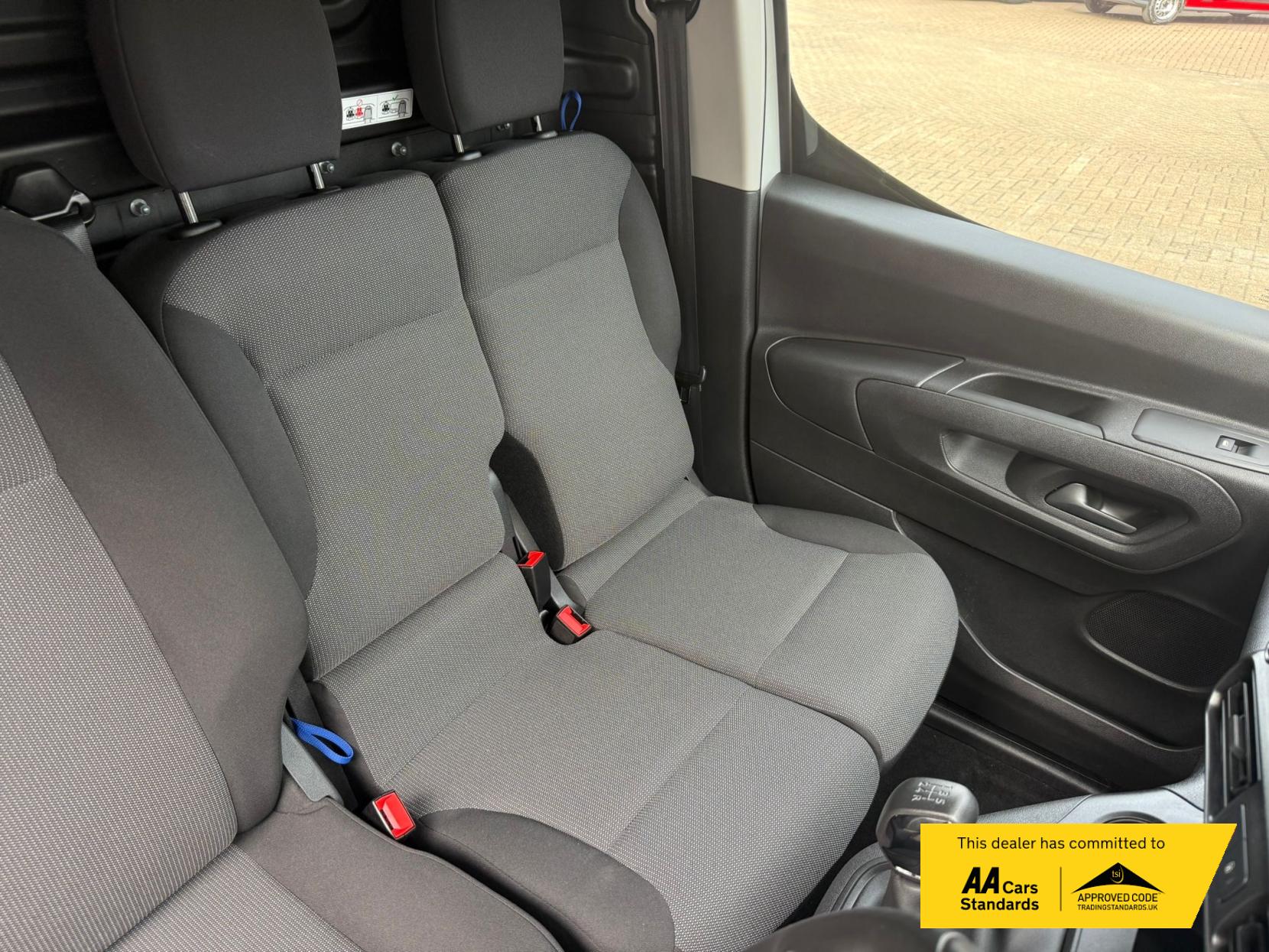 Vauxhall Combo 1.5 Turbo D 2300 Sportive Panel Van 4dr Diesel Manual L1 H1 Euro 6 (100 ps)