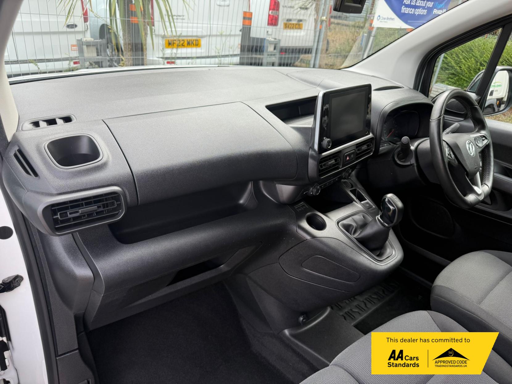 Vauxhall Combo 1.5 Turbo D 2300 Sportive Panel Van 4dr Diesel Manual L1 H1 Euro 6 (100 ps)