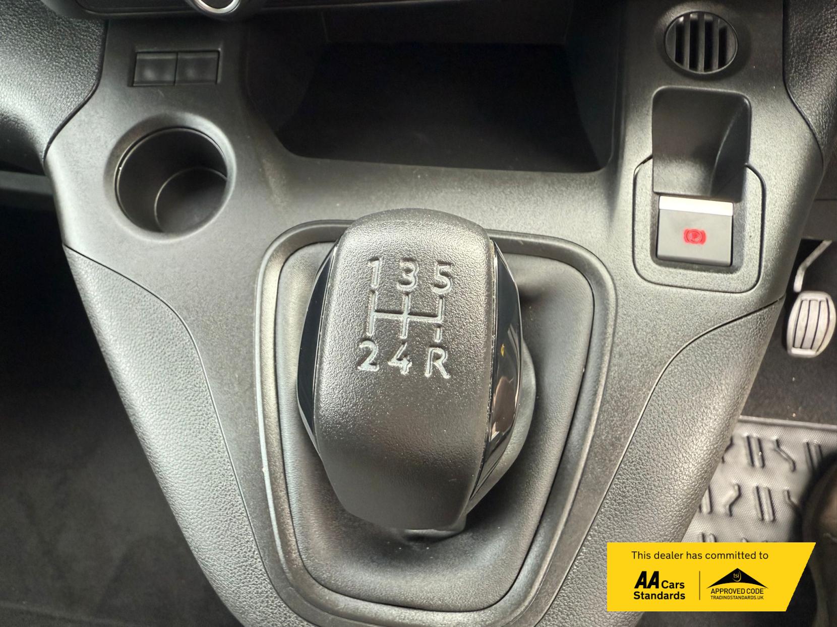Vauxhall Combo 1.5 Turbo D 2300 Sportive Panel Van 4dr Diesel Manual L1 H1 Euro 6 (100 ps)