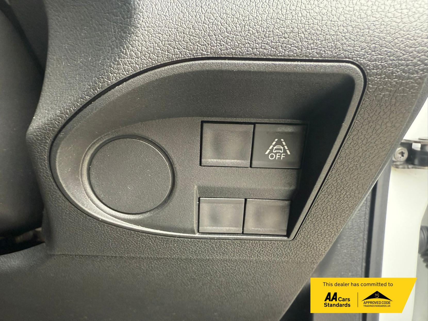 Vauxhall Combo 1.5 Turbo D 2300 Sportive Panel Van 4dr Diesel Manual L1 H1 Euro 6 (100 ps)