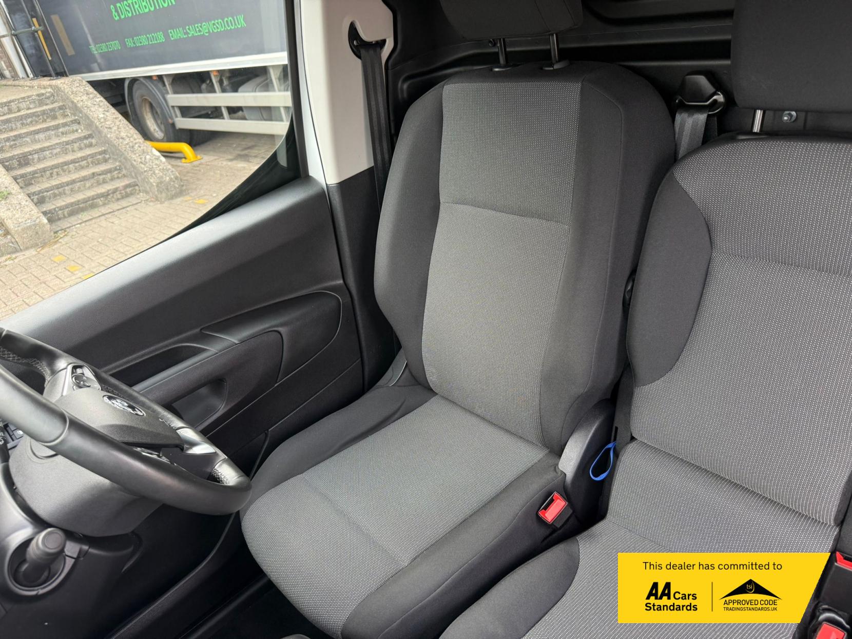 Vauxhall Combo 1.5 Turbo D 2300 Sportive Panel Van 4dr Diesel Manual L1 H1 Euro 6 (100 ps)