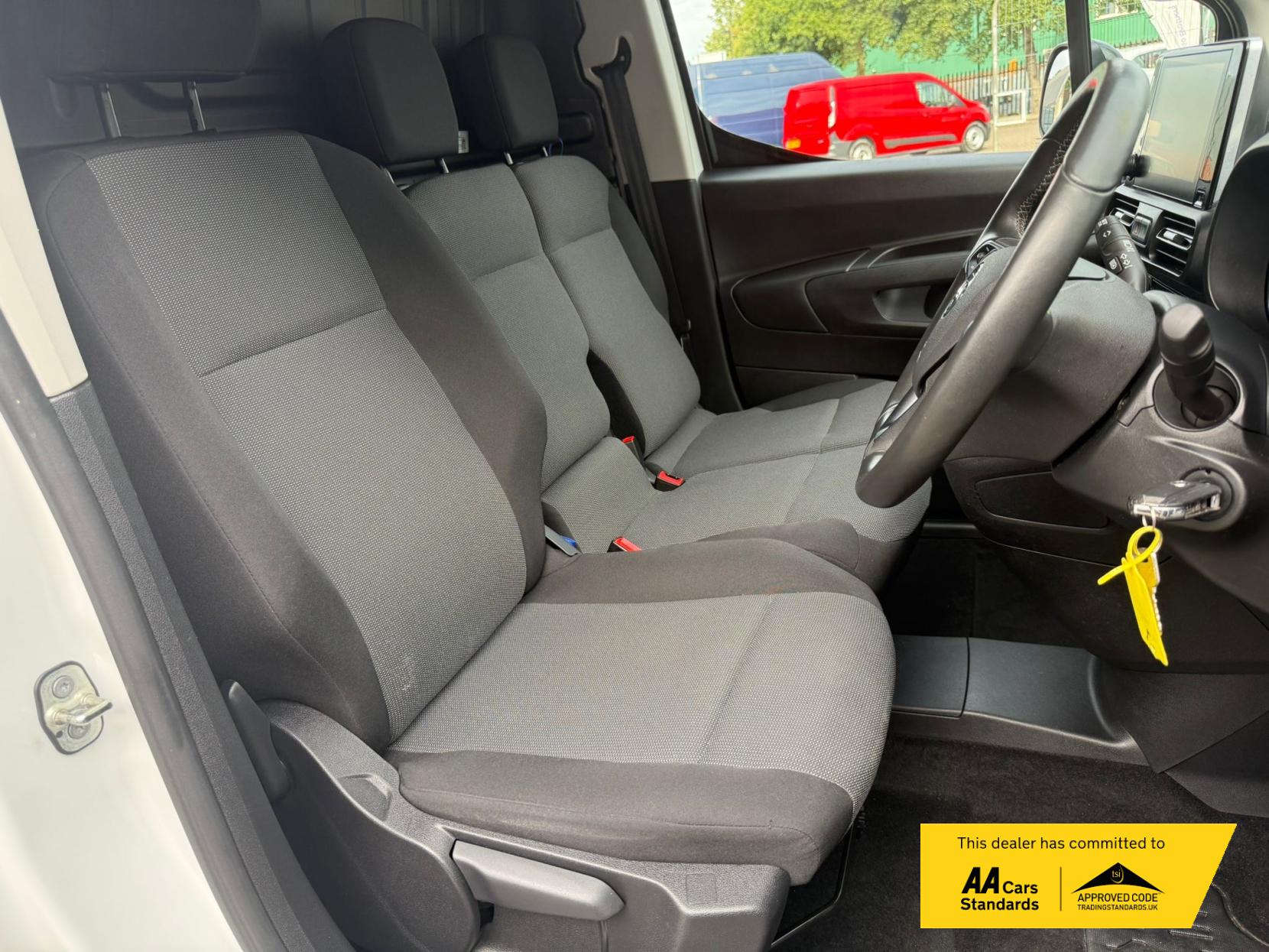 Vauxhall Combo 1.5 Turbo D 2300 Sportive Panel Van 4dr Diesel Manual L1 H1 Euro 6 (100 ps)
