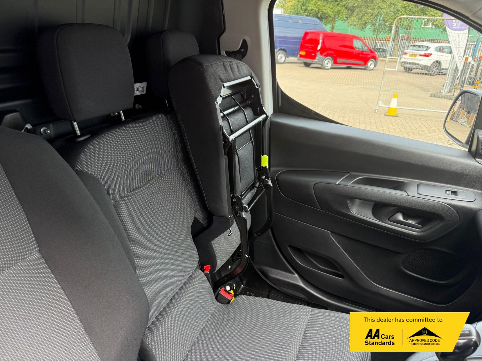 Vauxhall Combo 1.5 Turbo D 2300 Sportive Panel Van 4dr Diesel Manual L1 H1 Euro 6 (100 ps)