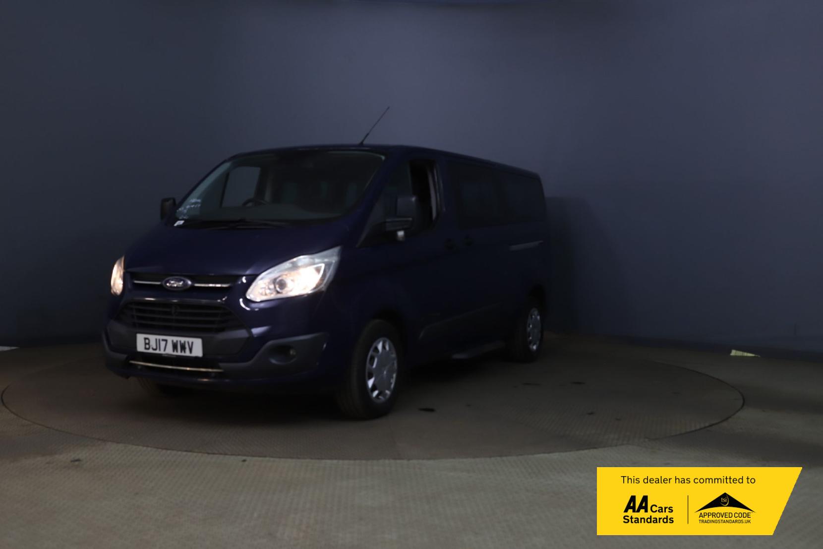 Ford Tourneo Custom 2.0 310 EcoBlue Zetec Minibus Double Cab 5dr Diesel Manual L2 Euro 6 (s/s) (130 ps)