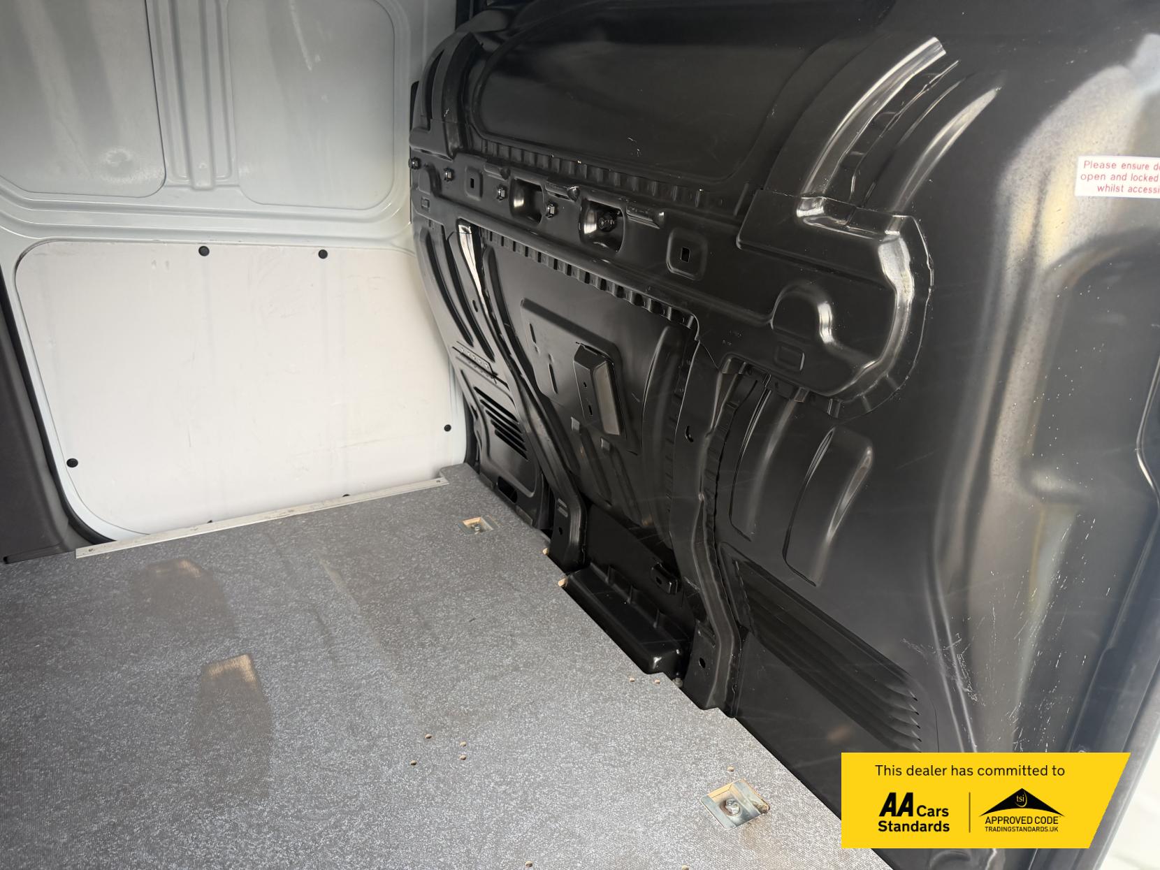 Ford Transit Connect 1.5 240 EcoBlue Trend Panel Van 5dr Diesel Manual L2 Euro 6 (s/s) (100 ps)