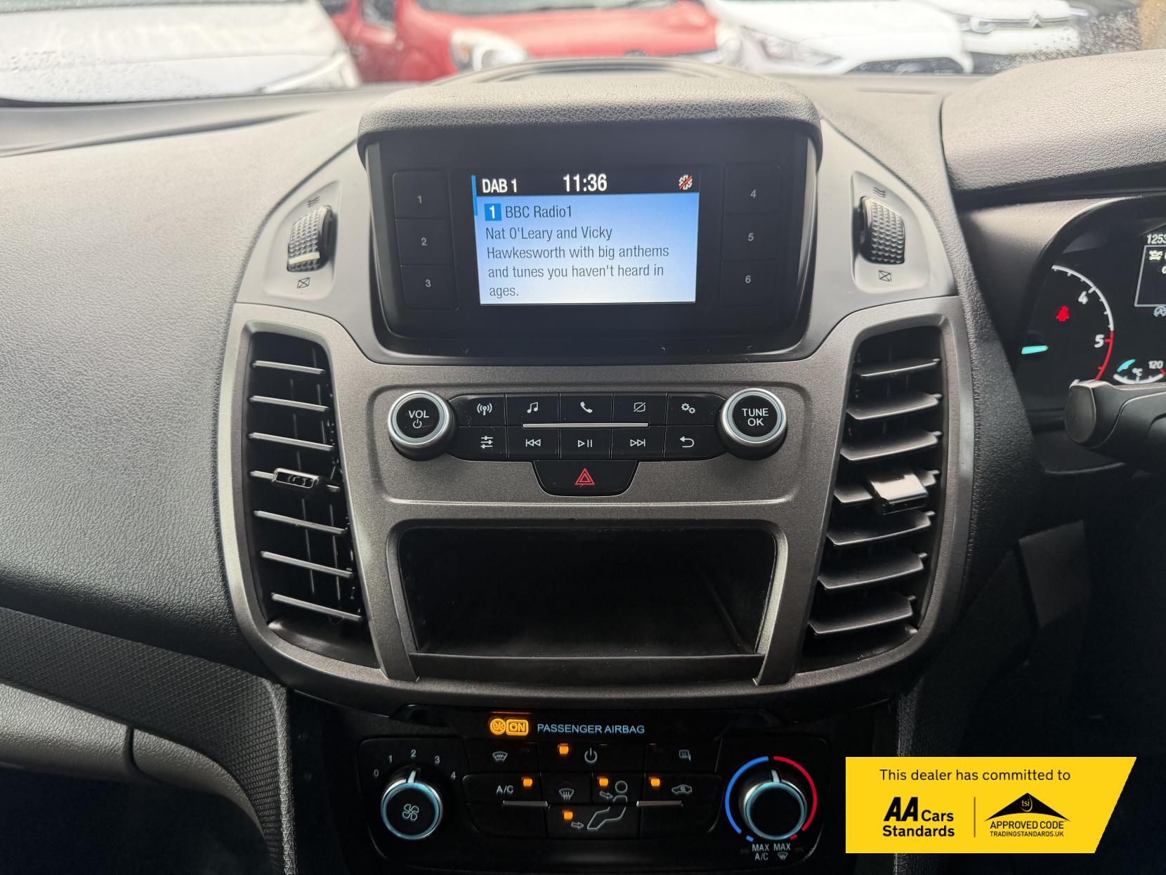 Ford Transit Connect 1.5 240 EcoBlue Trend Panel Van 5dr Diesel Manual L2 Euro 6 (s/s) (100 ps)