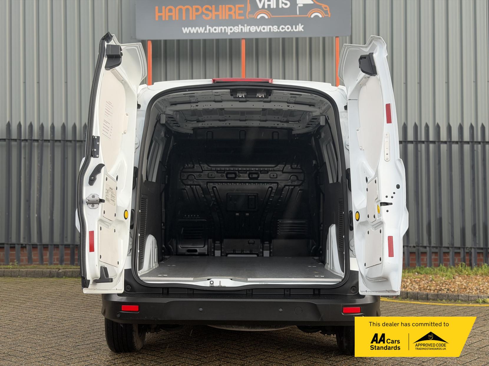 Ford Transit Connect 1.5 240 EcoBlue Trend Panel Van 5dr Diesel Manual L2 Euro 6 (s/s) (100 ps)