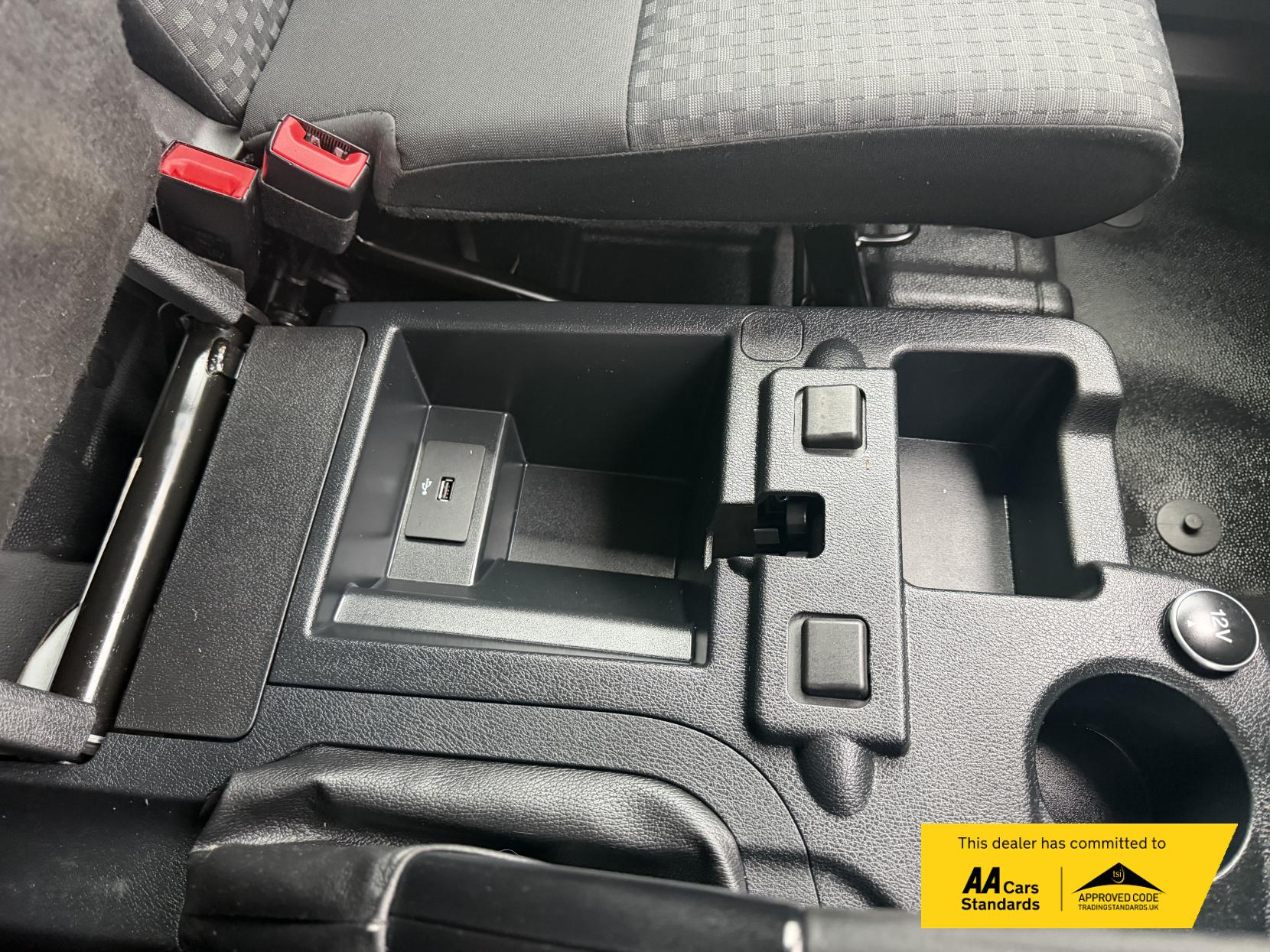 Ford Transit Connect 1.5 240 EcoBlue Trend Panel Van 5dr Diesel Manual L2 Euro 6 (s/s) (100 ps)