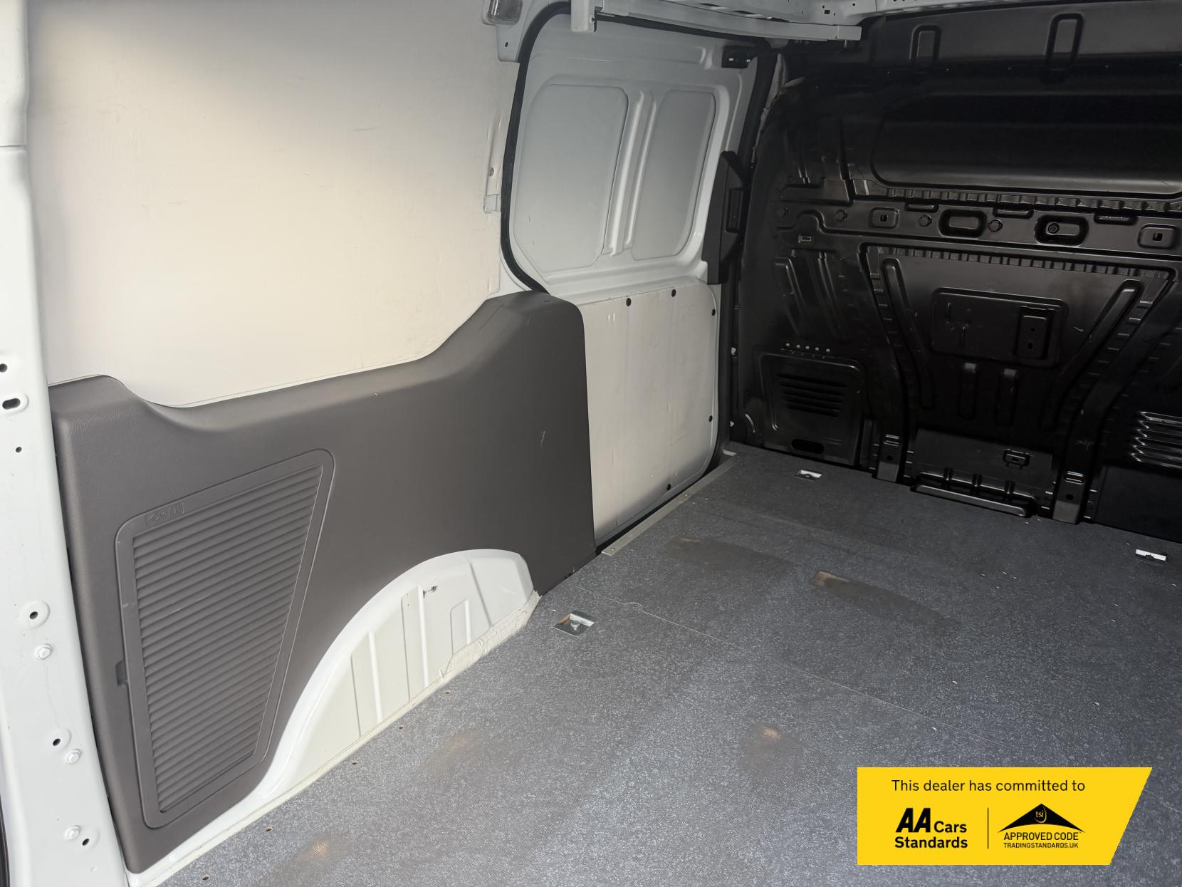 Ford Transit Connect 1.5 240 EcoBlue Trend Panel Van 5dr Diesel Manual L2 Euro 6 (s/s) (100 ps)