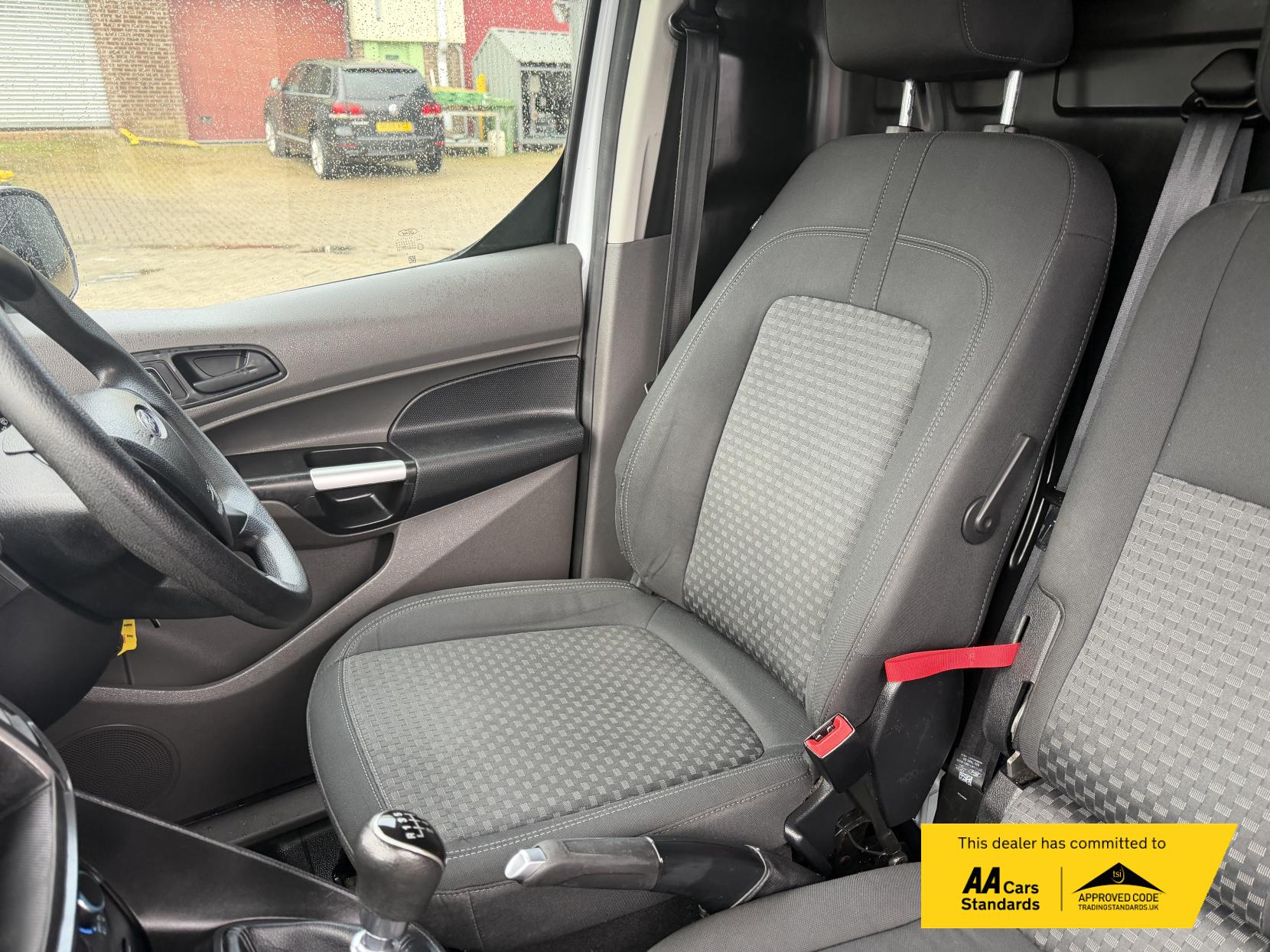 Ford Transit Connect 1.5 240 EcoBlue Trend Panel Van 5dr Diesel Manual L2 Euro 6 (s/s) (100 ps)