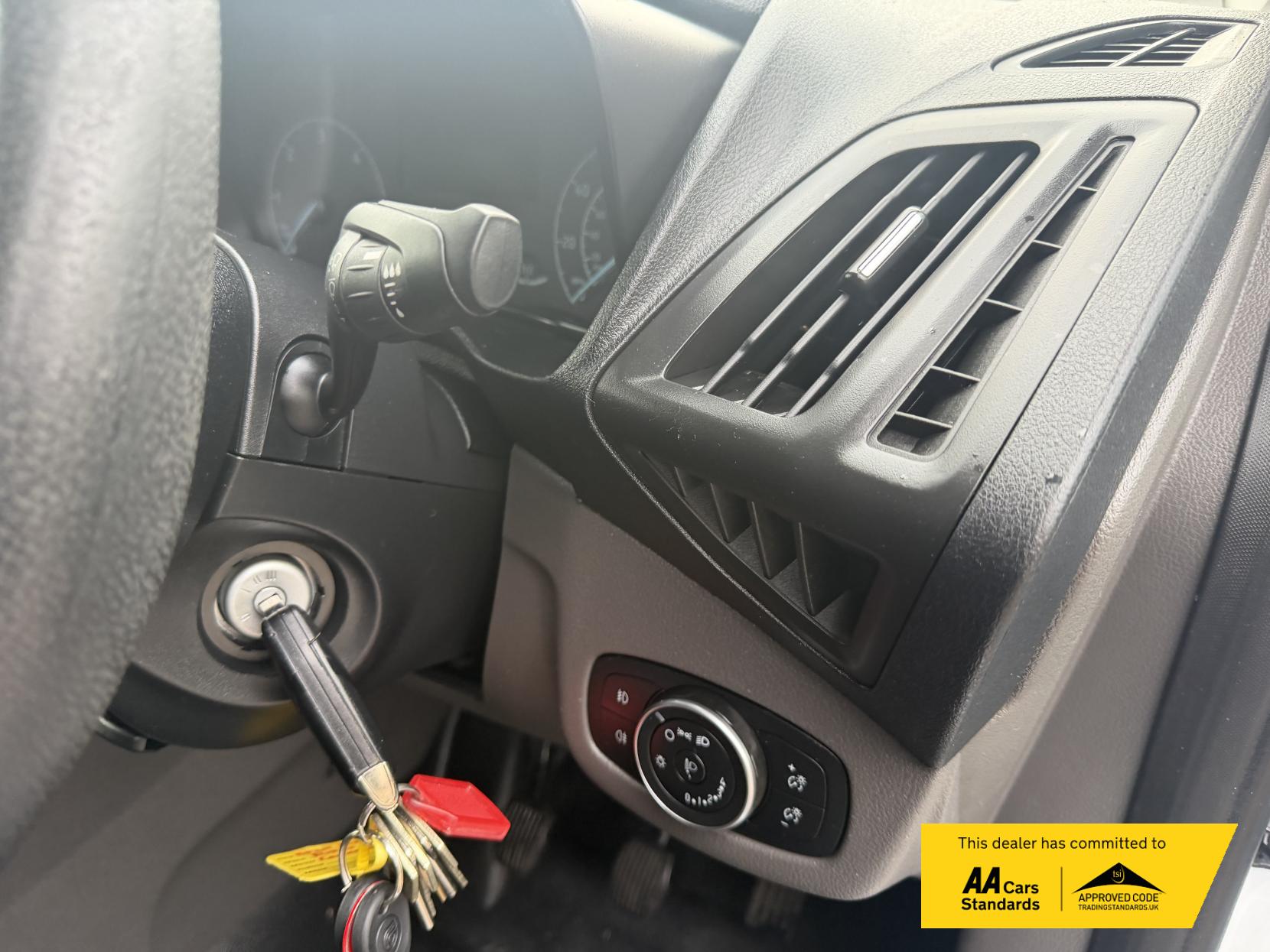 Ford Transit Connect 1.5 240 EcoBlue Trend Panel Van 5dr Diesel Manual L2 Euro 6 (s/s) (100 ps)