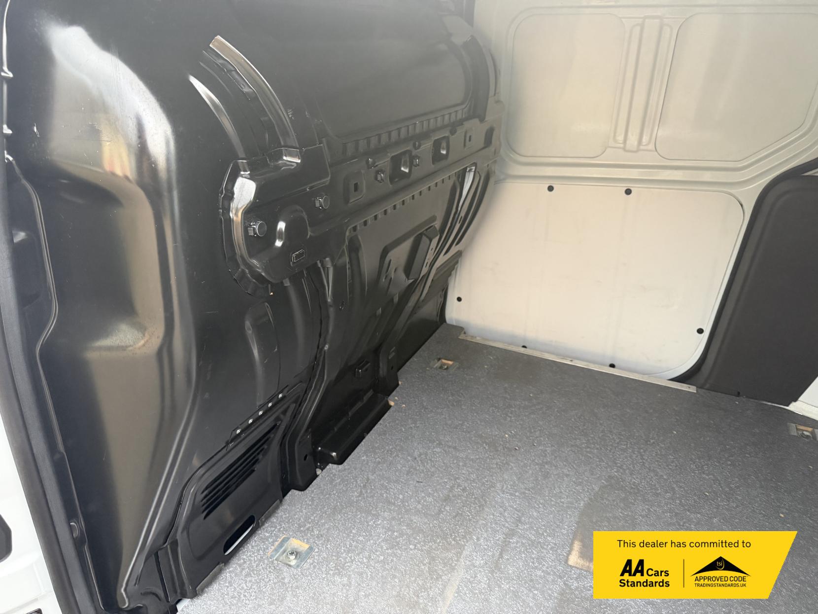 Ford Transit Connect 1.5 240 EcoBlue Trend Panel Van 5dr Diesel Manual L2 Euro 6 (s/s) (100 ps)