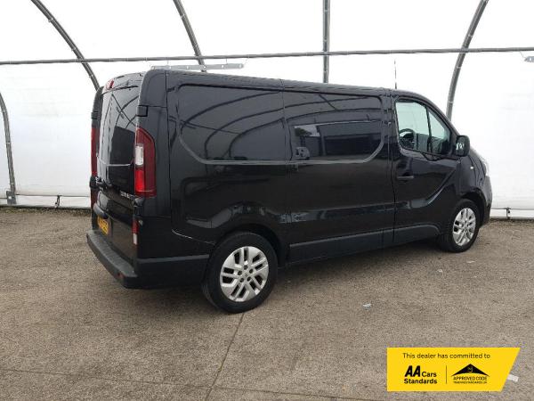 Renault Trafic 2.0 dCi ENERGY 28 Sport Panel Van 5dr Diesel Manual SWB Standard Roof Euro 6 (s/s) (120 ps)