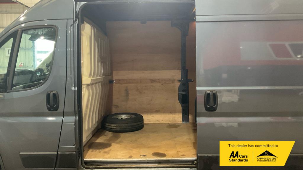 Citroen Relay 2.2 BlueHDi 35 Enterprise Panel Van 5dr Diesel Manual L3 High Roof Euro 6 (s/s) (140 ps)