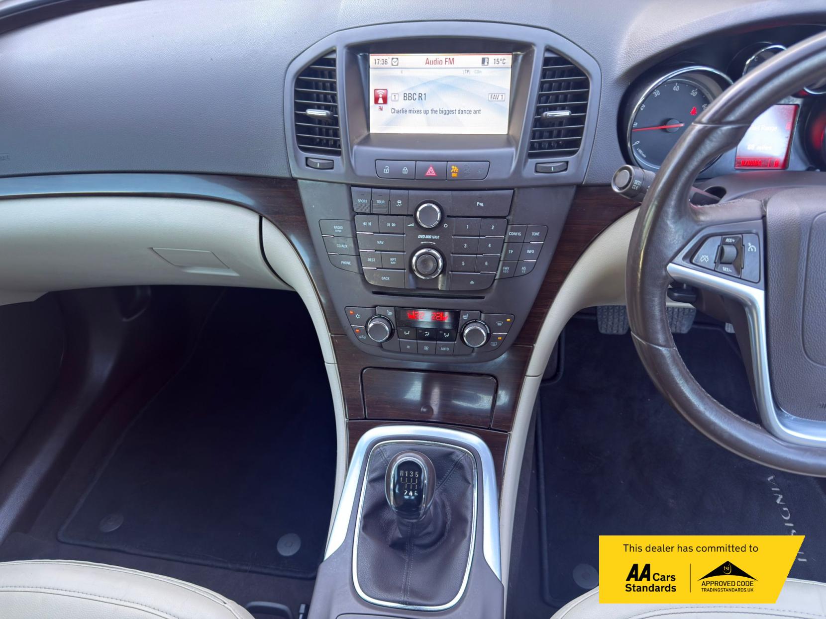 2009 Vauxhall Insignia 2.0T Elite Nav Hatchback 5dr Petrol Manual Euro 5 (220 ps) - Thumbnail 26