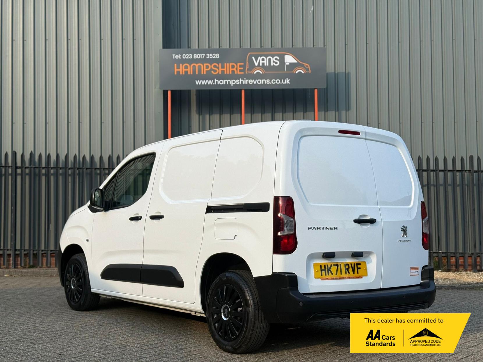 Peugeot Partner 1.5 BlueHDi 650 Professional Premium Standard Panel Van 5dr Diesel Manual SWB Euro 6 (75 bhp)