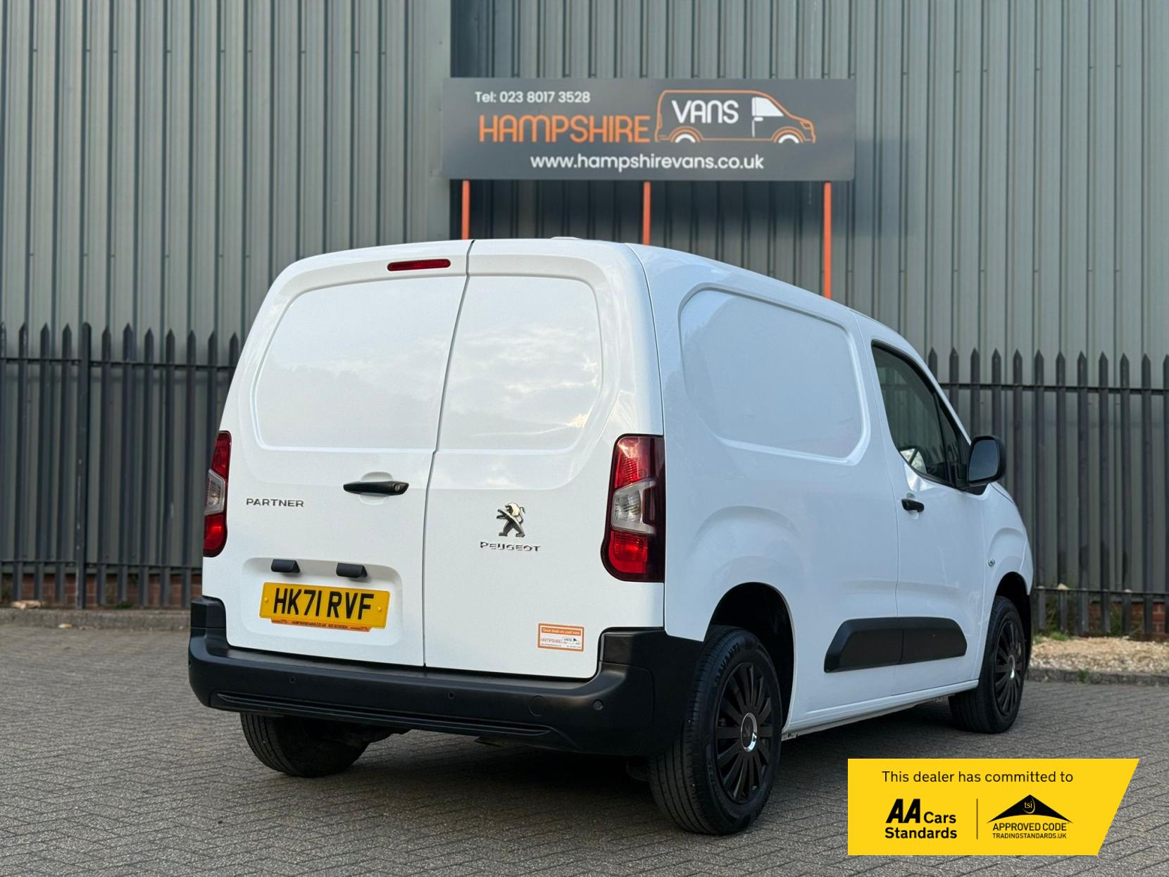 Peugeot Partner 1.5 BlueHDi 650 Professional Premium Standard Panel Van 5dr Diesel Manual SWB Euro 6 (75 bhp)
