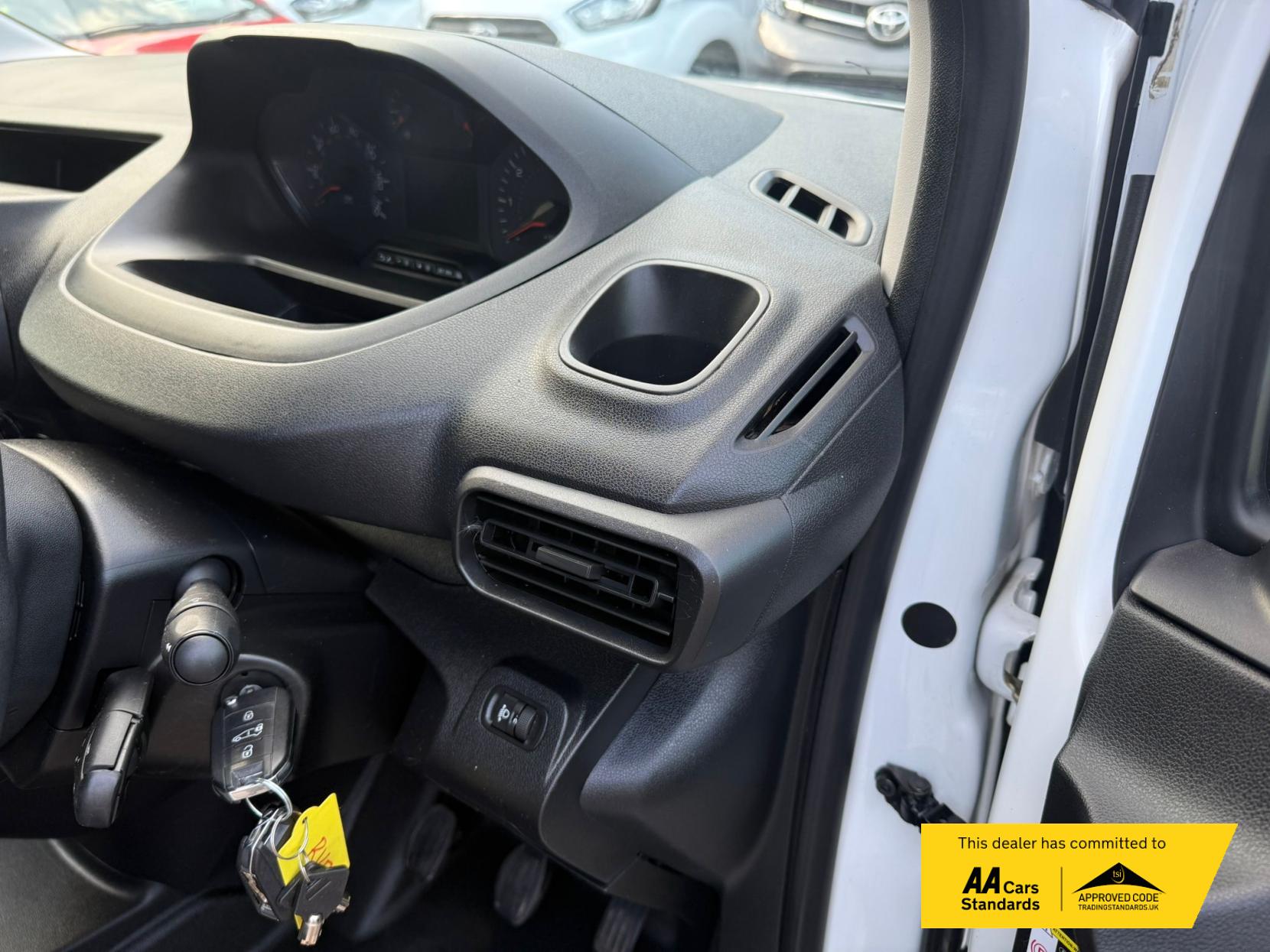 Peugeot Partner 1.5 BlueHDi 650 Professional Premium Standard Panel Van 5dr Diesel Manual SWB Euro 6 (75 bhp)