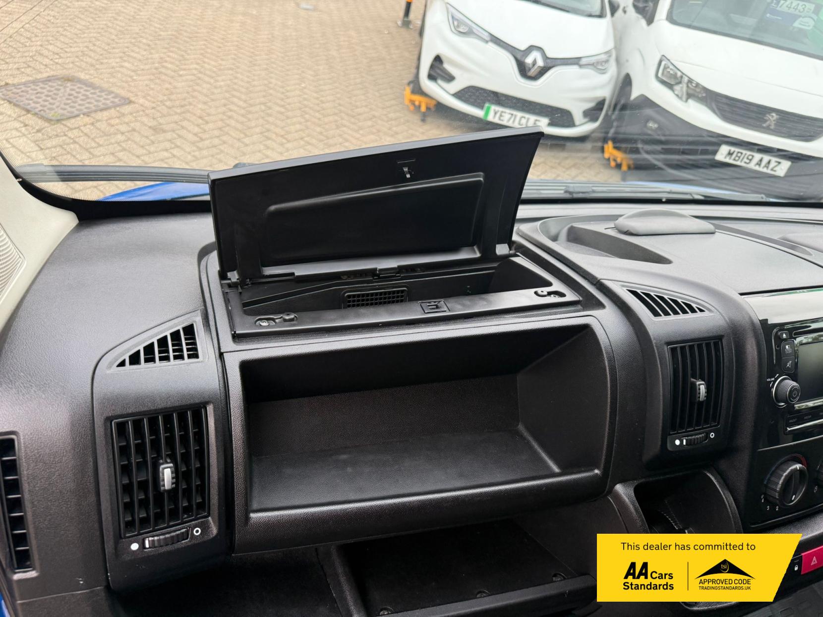 Citroen Relay 2.0 BlueHDi 33 Panel Van 5dr Diesel Manual L1 Euro 6 (110 ps)