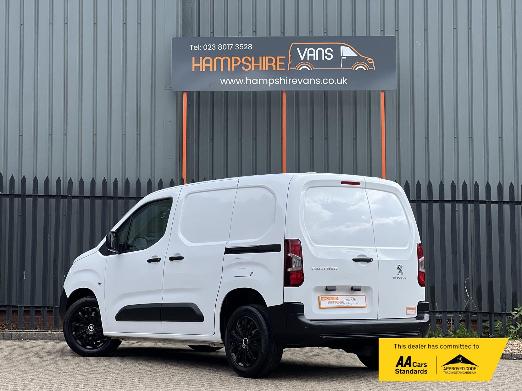 Peugeot Partner 1.5 BlueHDi 1000 Professional Standard Panel Van 5dr Diesel Manual SWB Euro 6 (100 bhp)