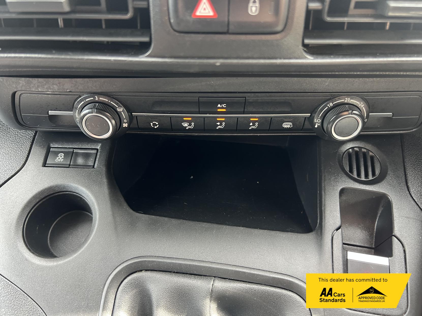 Peugeot Partner 1.5 BlueHDi 1000 Professional Standard Panel Van 5dr Diesel Manual SWB Euro 6 (100 bhp)