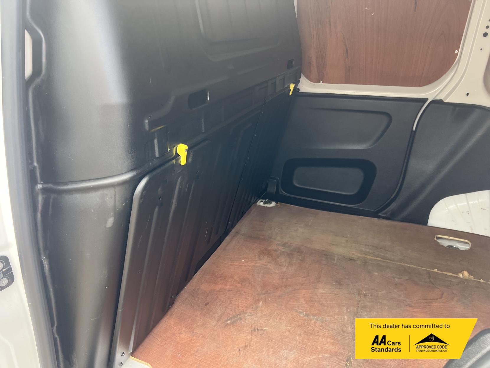 Peugeot Partner 1.5 BlueHDi 1000 Professional Standard Panel Van 5dr Diesel Manual SWB Euro 6 (100 bhp)