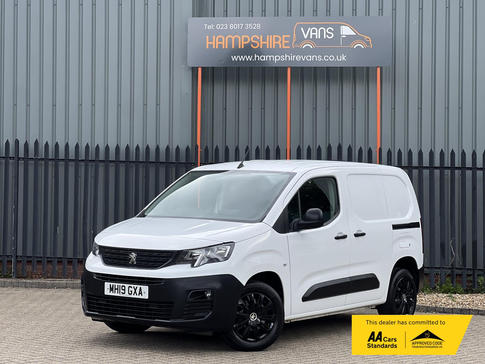 Peugeot Partner 1.5 BlueHDi 1000 Professional Standard Panel Van 5dr Diesel Manual SWB Euro 6 (100 bhp)