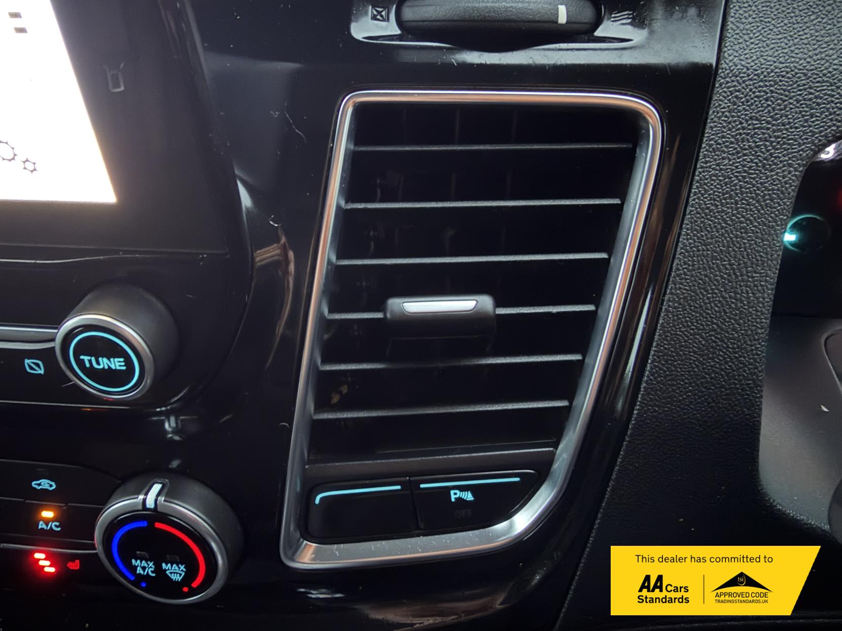 Ford Transit Custom 2.0 290 EcoBlue Sport Panel Van 5dr Diesel Manual L2 H1 Euro 6 (170 ps)