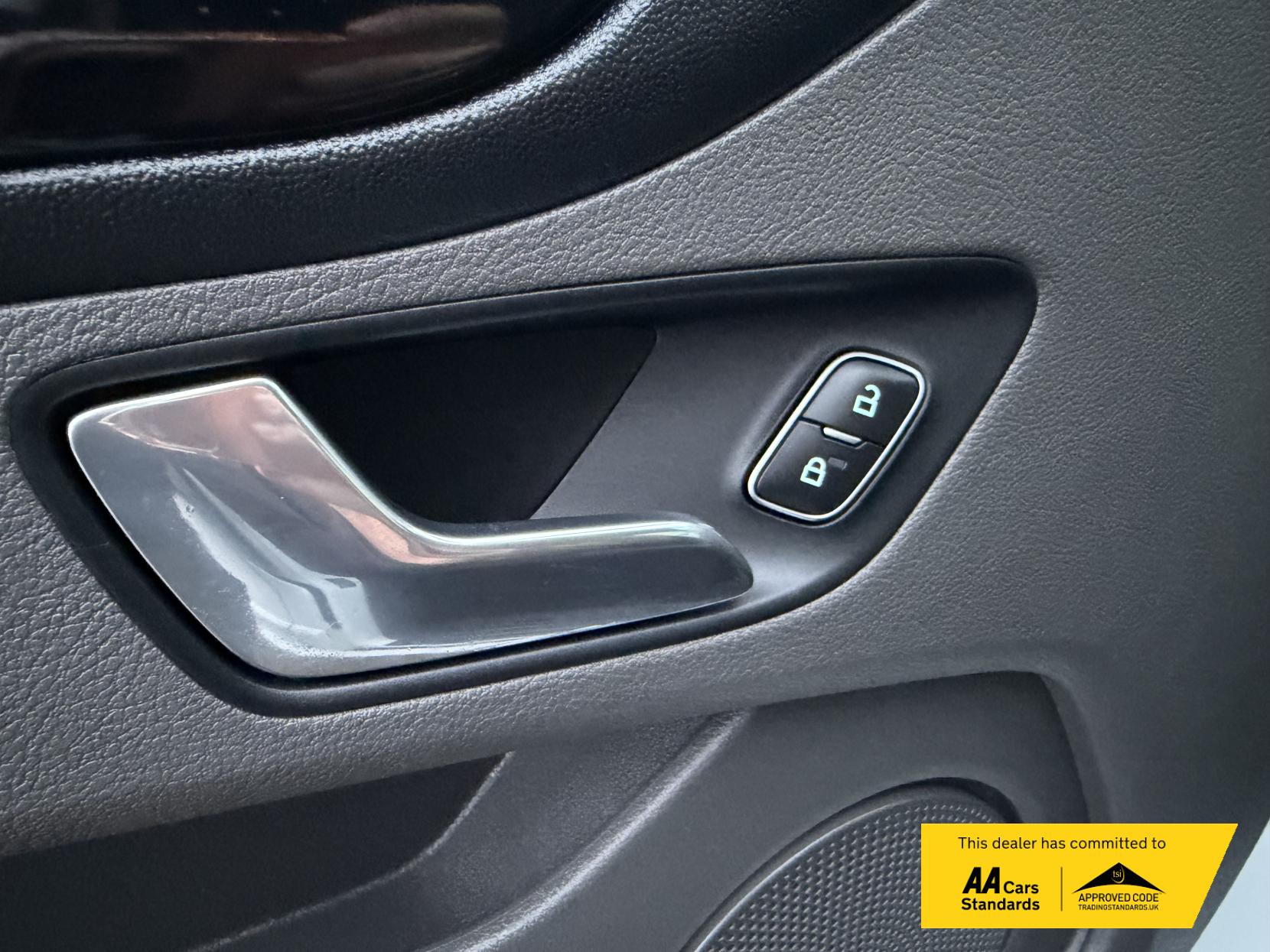 Ford Transit Custom 2.0 290 EcoBlue Sport Panel Van 5dr Diesel Manual L2 H1 Euro 6 (170 ps)