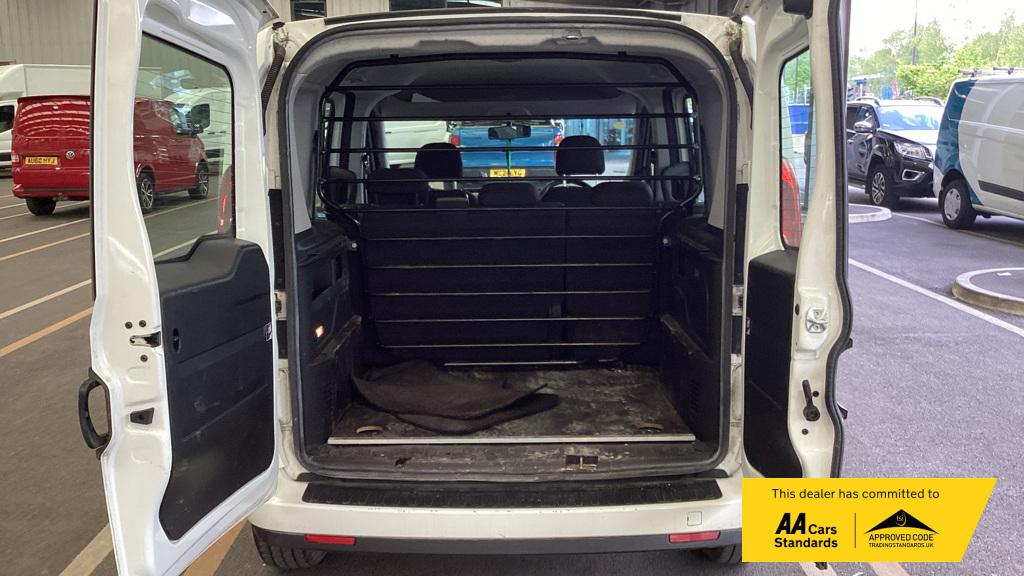 Fiat Doblo 1.3 MultiJetII SX Combi Van Double Cab 6dr Diesel Manual L1 H1 Euro 6 (95 bhp)