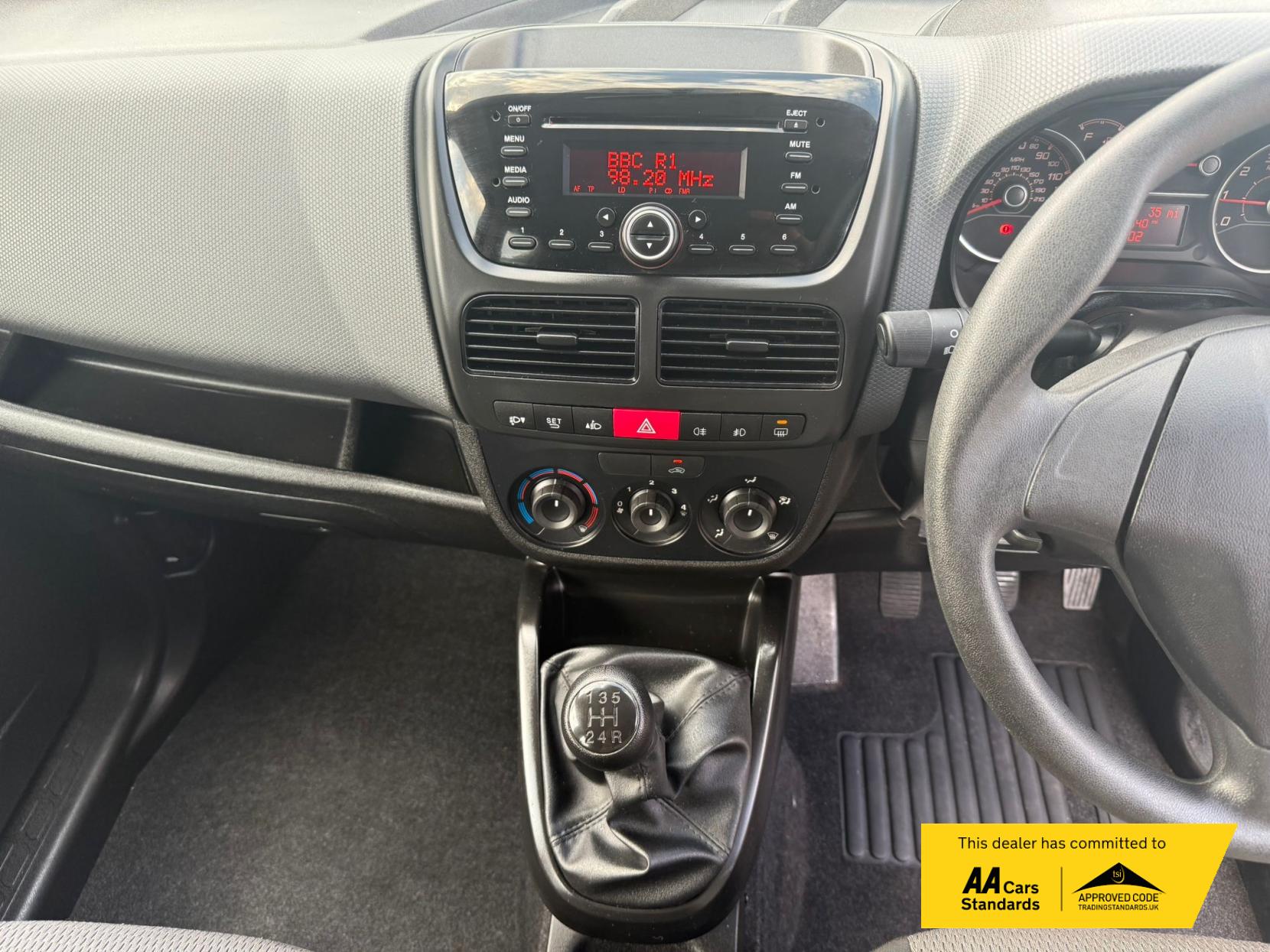 Fiat Doblo 1.3 MultiJetII SX Combi Van Double Cab 6dr Diesel Manual L1 H1 Euro 6 (95 bhp)