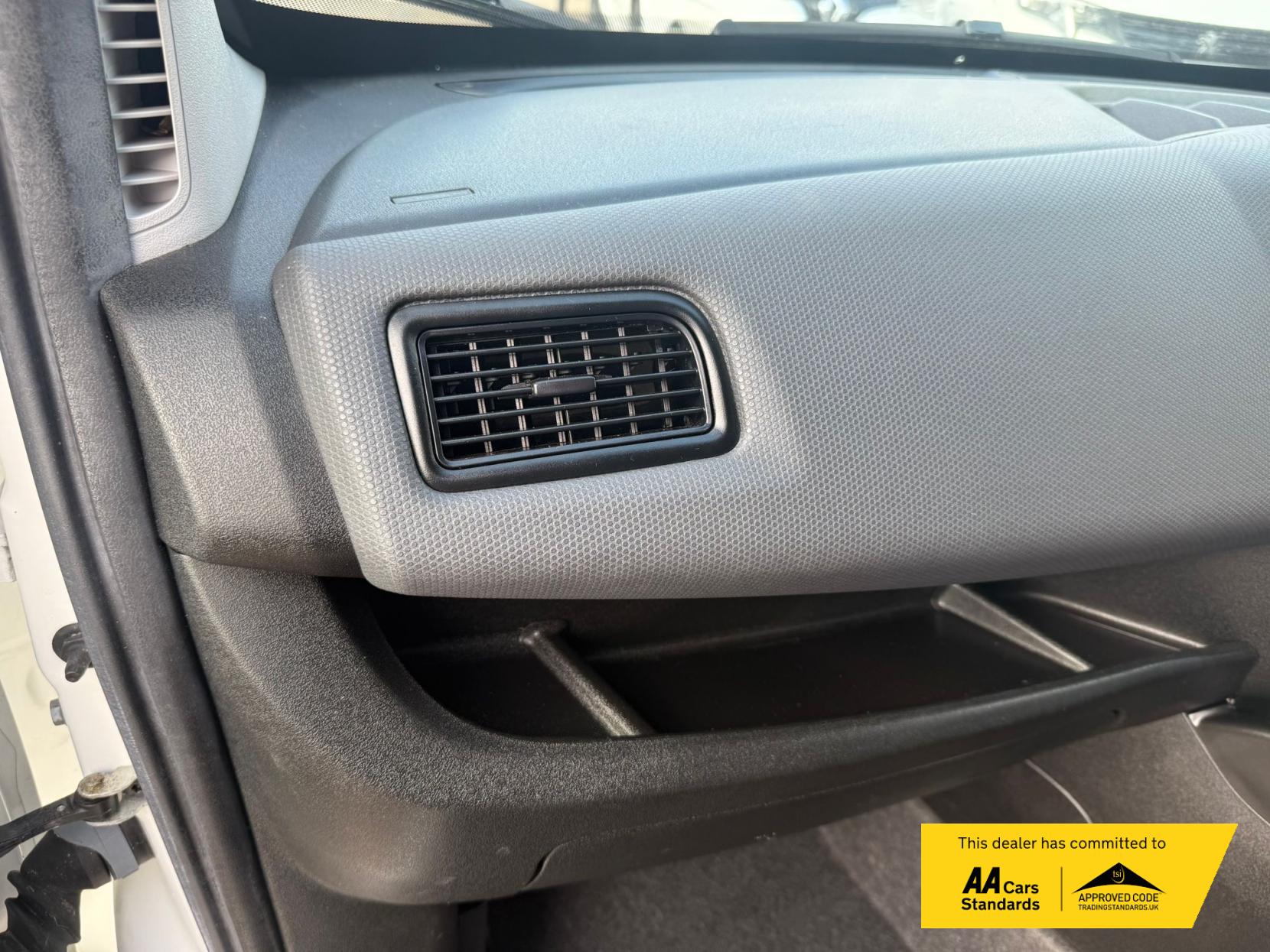 Fiat Doblo 1.3 MultiJetII SX Combi Van Double Cab 6dr Diesel Manual L1 H1 Euro 6 (95 bhp)