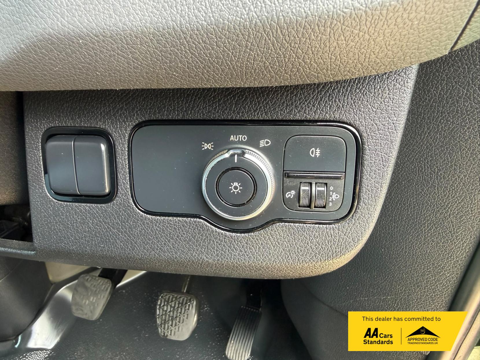 2020 Mercedes-Benz Sprinter 2.1 314 CDi Temperature Controlled 5dr Diesel Manual RWD L3 H2 (210 g/km, 141 bhp) - Thumbnail 54