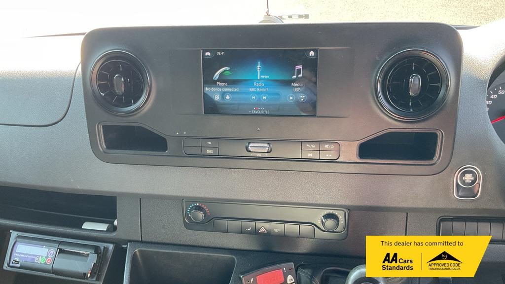 2020 Mercedes-Benz Sprinter 2.1 314 CDi Temperature Controlled 5dr Diesel Manual RWD L3 H2 (210 g/km, 141 bhp) - Thumbnail 9