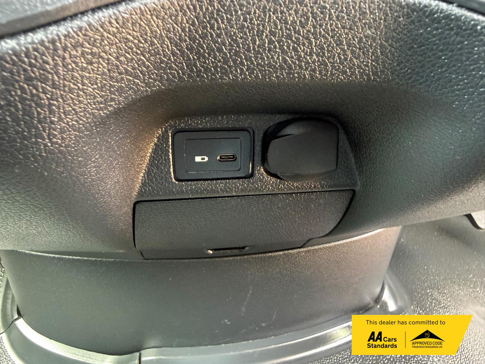 2020 Mercedes-Benz Sprinter 2.1 314 CDi Temperature Controlled 5dr Diesel Manual RWD L3 H2 (210 g/km, 141 bhp) - Thumbnail 51