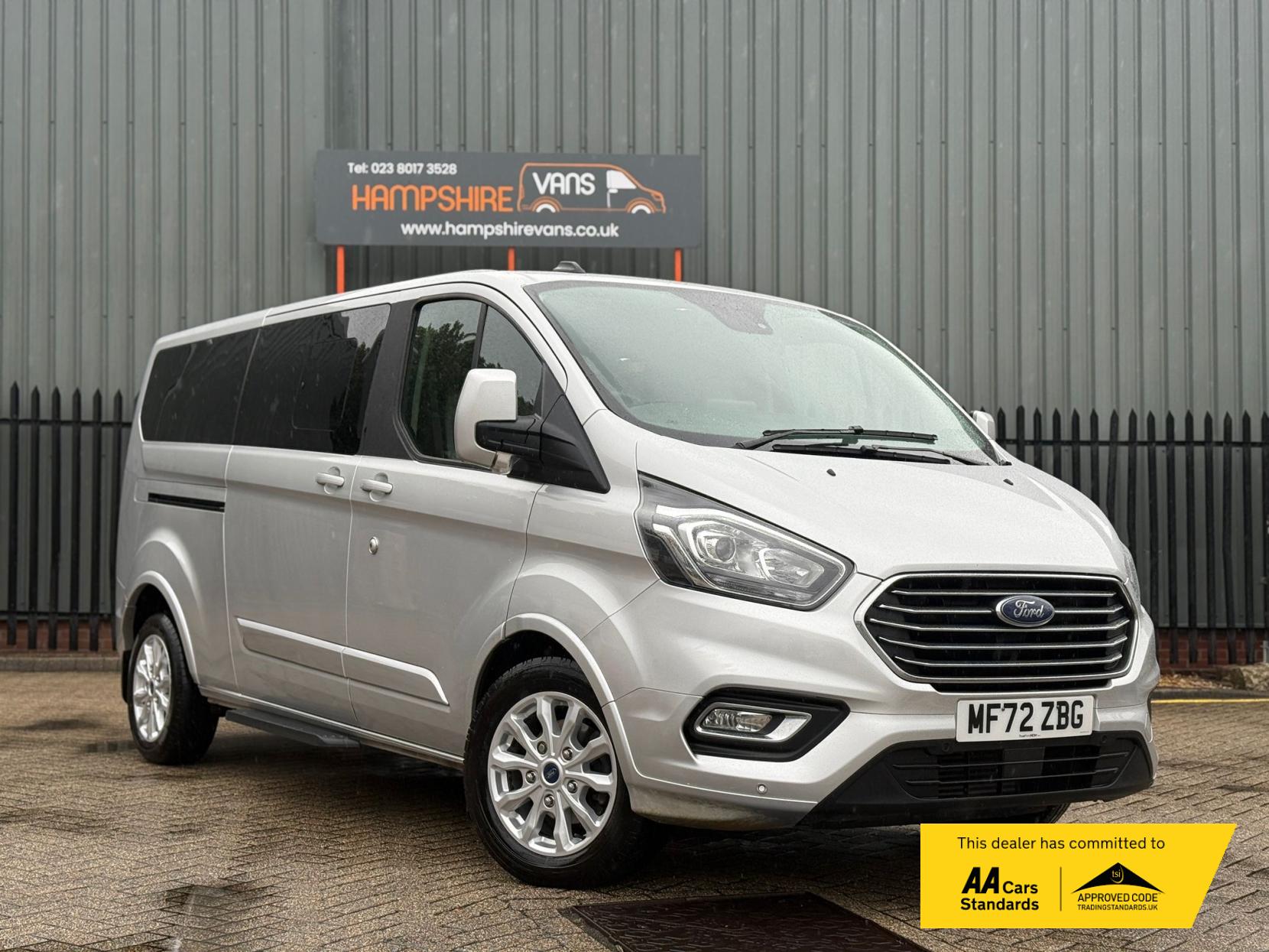 Ford Tourneo Custom 2.0 320 EcoBlue Titanium Minibus Double Cab 5dr Diesel Manual L2 Euro 6 (s/s) (130 ps)