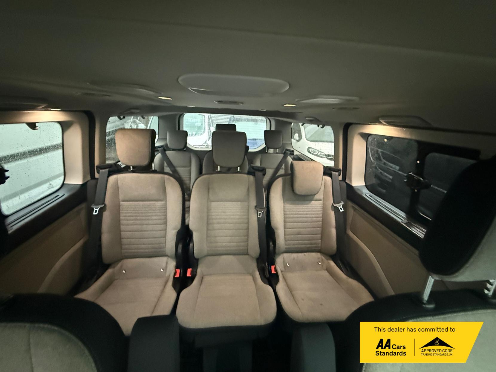 Ford Tourneo Custom 2.0 320 EcoBlue Titanium Minibus Double Cab 5dr Diesel Manual L2 Euro 6 (s/s) (130 ps)