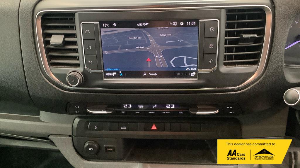 Vauxhall Vivaro 2.0 Turbo D 3100 Elite Panel Van 5dr Diesel Manual L2 H1 Euro 6 (s/s) (120 ps)
