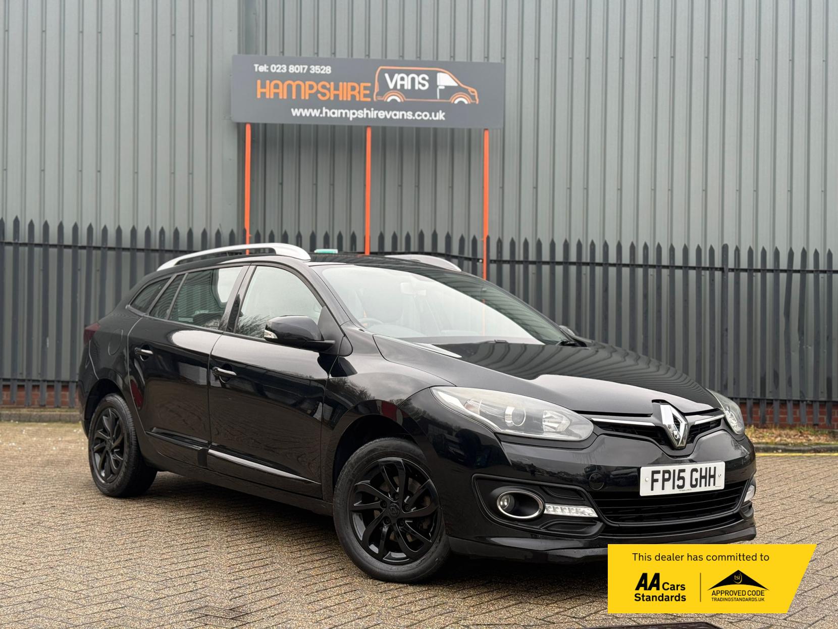 Renault Megane 1.5 dCi ENERGY Dynamique TomTom Sport Tourer 5dr Diesel Manual Euro 5 (s/s) (110 ps)