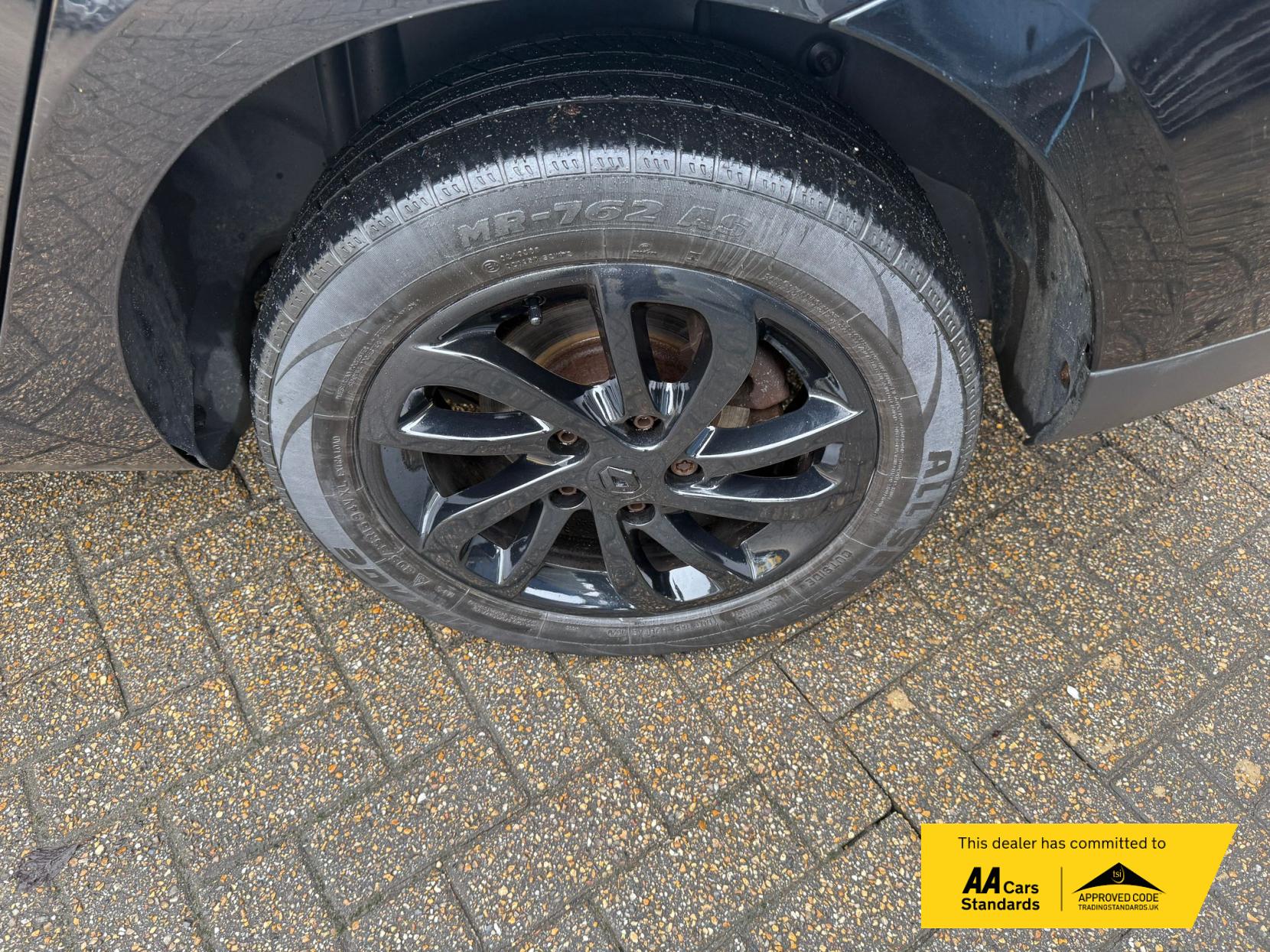 Renault Megane 1.5 dCi ENERGY Dynamique TomTom Sport Tourer 5dr Diesel Manual Euro 5 (s/s) (110 ps)